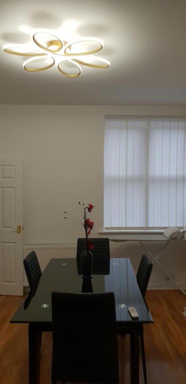 Carfax House room 1